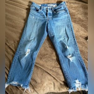 High waisted “wedgie” Levi’s Jeans CROPPED